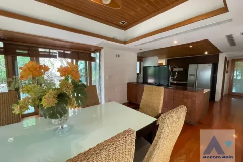 Haus in Bang Lamung, Thailand 5 Schlafzimmer № 216944 - Foto 2