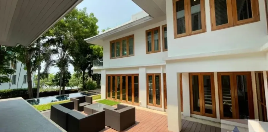 Haus in Bang Lamung, Thailand 5 Schlafzimmer № 216944