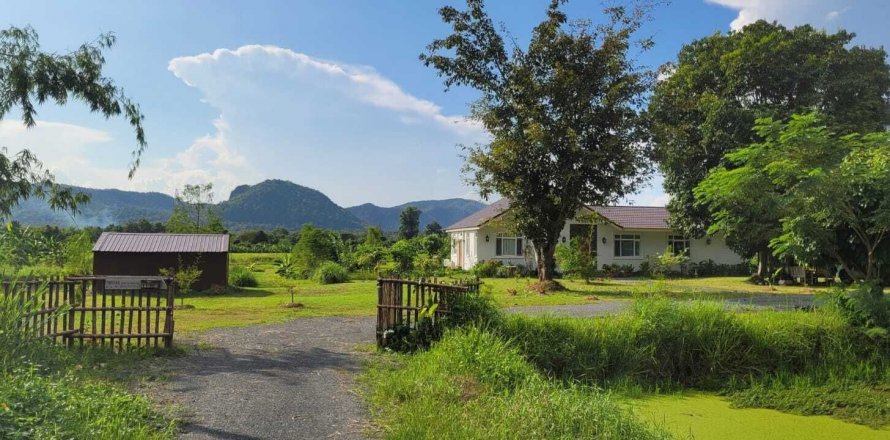 House in Mae On, Thailand 3 bedrooms № 139841