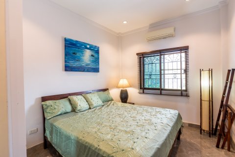 Villa in Hua Hin, Thailand 3 bedrooms № 168716 - photo 12