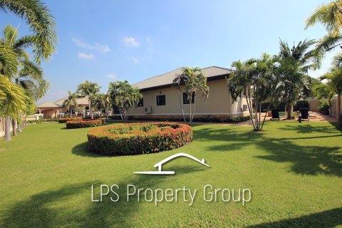 Villa in Cha-am, Thailand 3 bedrooms № 168717 - photo 7