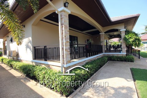 Villa in Cha-am, Thailand 3 bedrooms № 168717 - photo 10