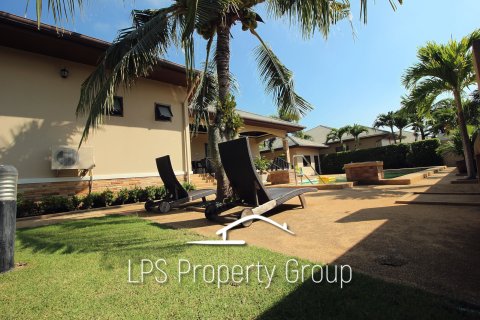 Villa in Cha-am, Thailand 3 bedrooms № 168717 - photo 5