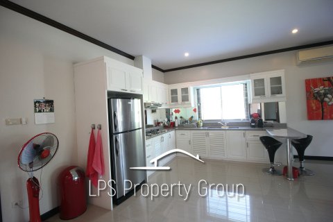 Villa in Cha-am, Thailand 3 bedrooms № 168717 - photo 17