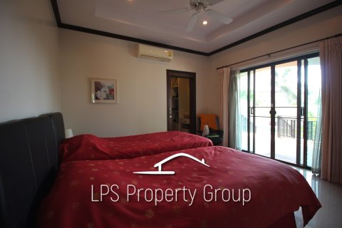 Villa in Cha-am, Thailand 3 bedrooms № 168717 - photo 25