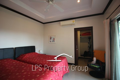 Villa in Cha-am, Thailand 3 bedrooms № 168717 - photo 26