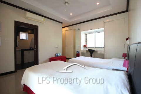 Villa in Cha-am, Thailand 3 bedrooms № 168717 - photo 21