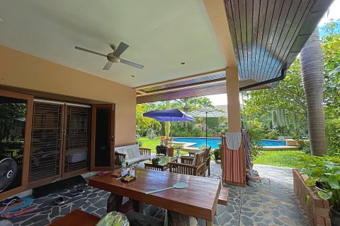Villa in Hua Hin, Thailand 4 bedrooms № 168720 - photo 14
