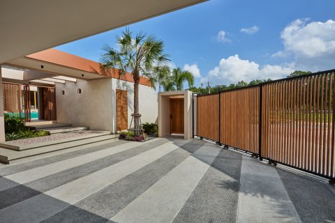 Villa in Phuket, Thailand 4 bedrooms № 146424 - photo 25