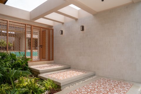 Villa in Phuket, Thailand 4 bedrooms № 146424 - photo 20