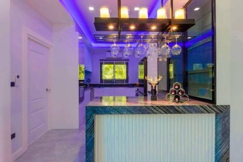 Villa in Pattaya, Thailand 5 bedrooms № 151230 - photo 5