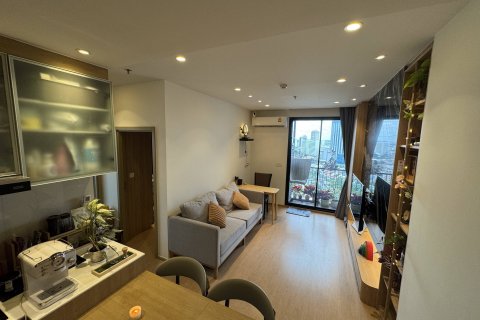 Condo in Chatuchak, Bangkok, Thailand, 2 bedrooms  № 151235 - photo 2