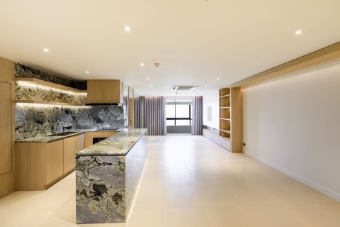 Condo in Pattaya, Thailand, 2 bedrooms  № 157875