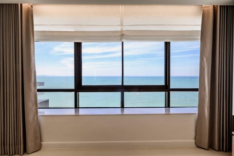 Condo in Pattaya, Thailand, 2 bedrooms  № 157875 - photo 16