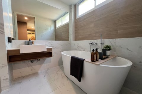 House in Samut Prakan, Thailand 4 bedrooms № 157876 - photo 16