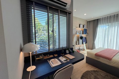 House in Samut Prakan, Thailand 4 bedrooms № 157876 - photo 5