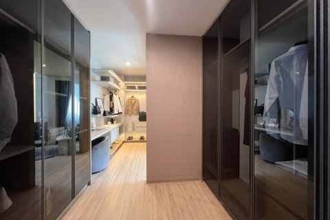 House in Samut Prakan, Thailand 4 bedrooms № 157876 - photo 30