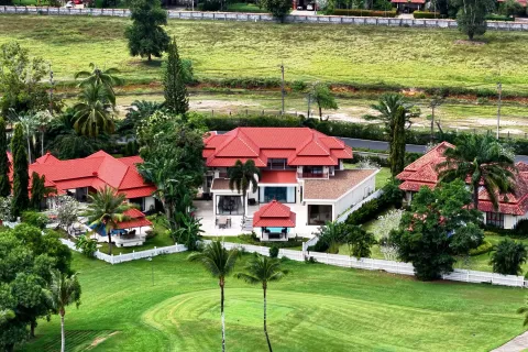 Villa in Phuket, Thailand 6 bedrooms № 158538 - photo 17