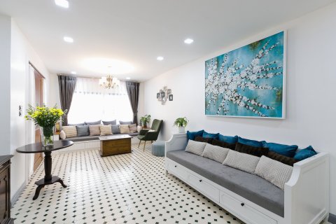 Villa in Chiang Mai, Thailand 5 bedrooms № 171872 - photo 17