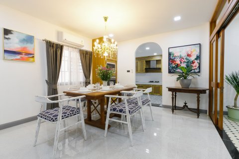 Villa in Chiang Mai, Thailand 5 bedrooms № 171872 - photo 3