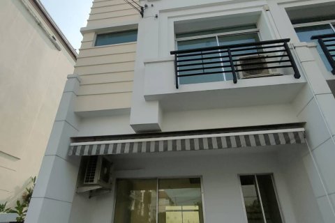 Maison à Suan Luang, Bangkok, Thaïlande 3 chambres № 171871 - photo 2