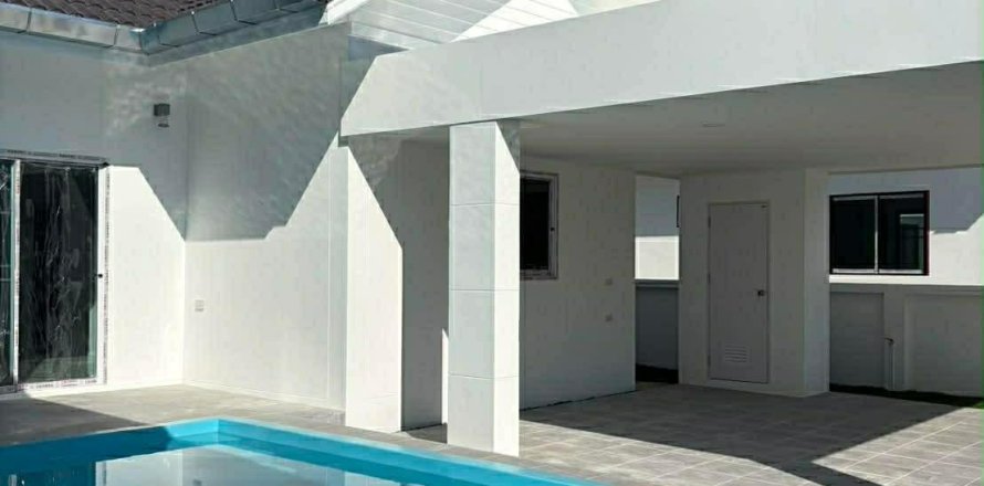 Villa in Chiang Mai, Thailand 3 bedrooms № 171874