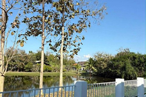 Villa in Chiang Mai, Thailand 3 bedrooms № 171874 - photo 13