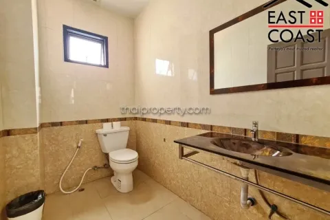 Casa de 6 dormitorios en Jomtien Beach, Pattaya, Tailandia № 213813 - foto 13