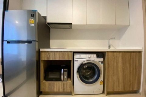 Студия в кондо в Клонг Тоэй, Бангкок, Таиланд № 152157 - фото 5