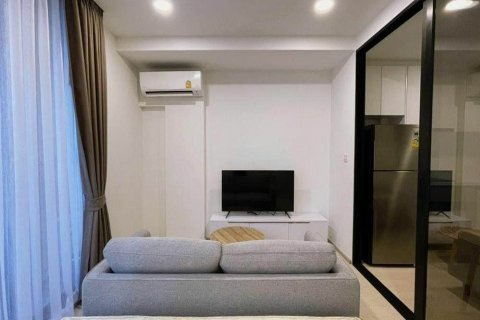 Студия в кондо в Клонг Тоэй, Бангкок, Таиланд № 152157 - фото 4