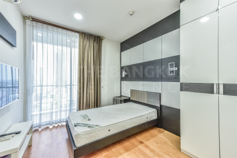 Condo in Bangkok, Thailand, 2 bedrooms  № 185046