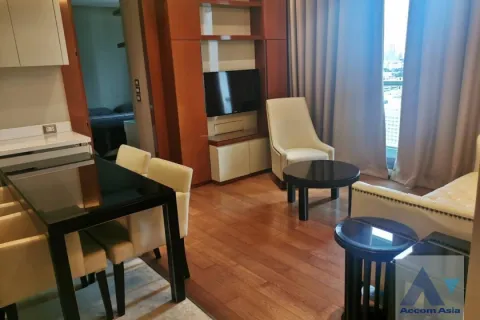 Condominio de 2 dormitorios en Khlong Toei, Bangkok, Tailandia № 216142