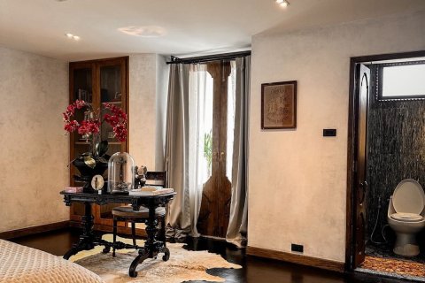 Condo à Watthana, Bangkok, Thaïlande, 3 chambres № 201244 - photo 11