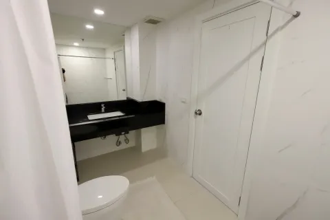 Студия в кондо в Сатхоне, Бангкок, Таиланд № 156050 - фото 4