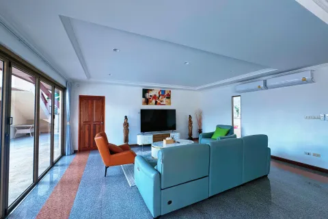 Villa in Phuket, Thailand 7 bedrooms № 151029 - photo 18