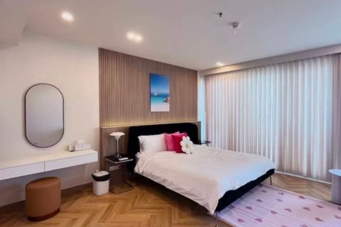 Condo à Yan Nawa, Bangkok, Thaïlande, 3 chambres  № 160553 - photo 11