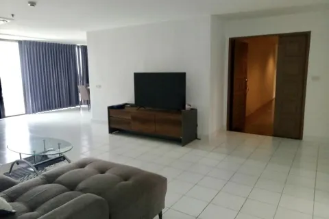 Condo à Yan Nawa, Bangkok, Thaïlande, 3 chambres  № 160550 - photo 6