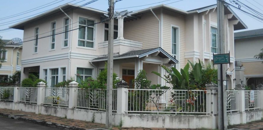 Дом в Бангбоне, Бангкок, Таиланд с 4 спальнями № 163156