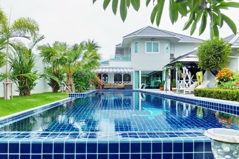 Haus in Pattaya, Thailand 4 Schlafzimmer № 223154
