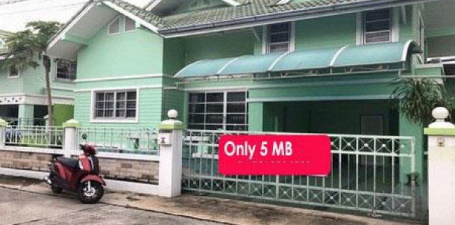 House in Pattaya, Thailand 4 bedrooms № 192895