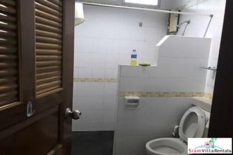 House in Pattaya, Thailand 4 bedrooms № 192895 - photo 3