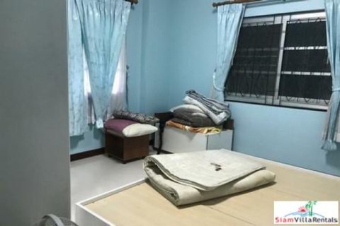House in Pattaya, Thailand 4 bedrooms № 192895 - photo 4