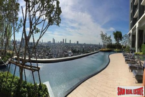 Apartment in Phaya Thai, Bangkok, Thailand 1 bedroom № 192897