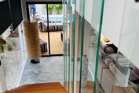 Вилла в Раваи, Таиланд с 4 спальнями  № 115124 - фото 9