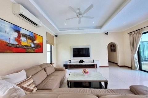Haus in Pattaya, Thailand 4 Schlafzimmer № 223105 - Foto 6