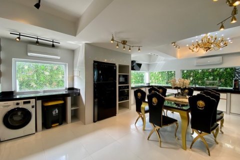 Haus auf Jomtien Beach, Pattaya, Thailand 8 Schlafzimmer № 223108 - Foto 8
