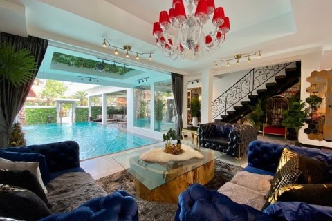 Haus auf Jomtien Beach, Pattaya, Thailand 8 Schlafzimmer № 223108 - Foto 5