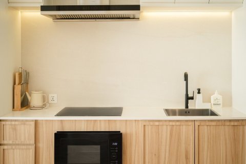 Condo in Watthana, Bangkok, Thailand, 2 bedrooms  № 167401 - photo 12