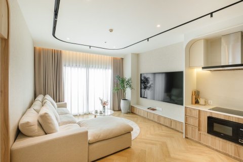 Condo in Watthana, Bangkok, Thailand, 2 bedrooms  № 167401 - photo 6
