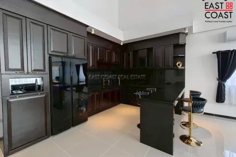 Casa de 5 dormitorios en Pattaya, Tailandia № 212684 - foto 7